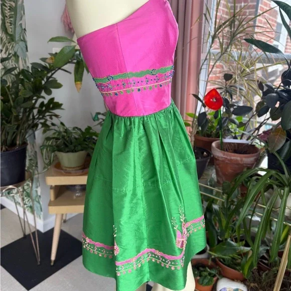 Vintage Betsey Johnson 100% Silk Beaded Strapless Dress Embroidered Size 4 - Picture 4 of 6